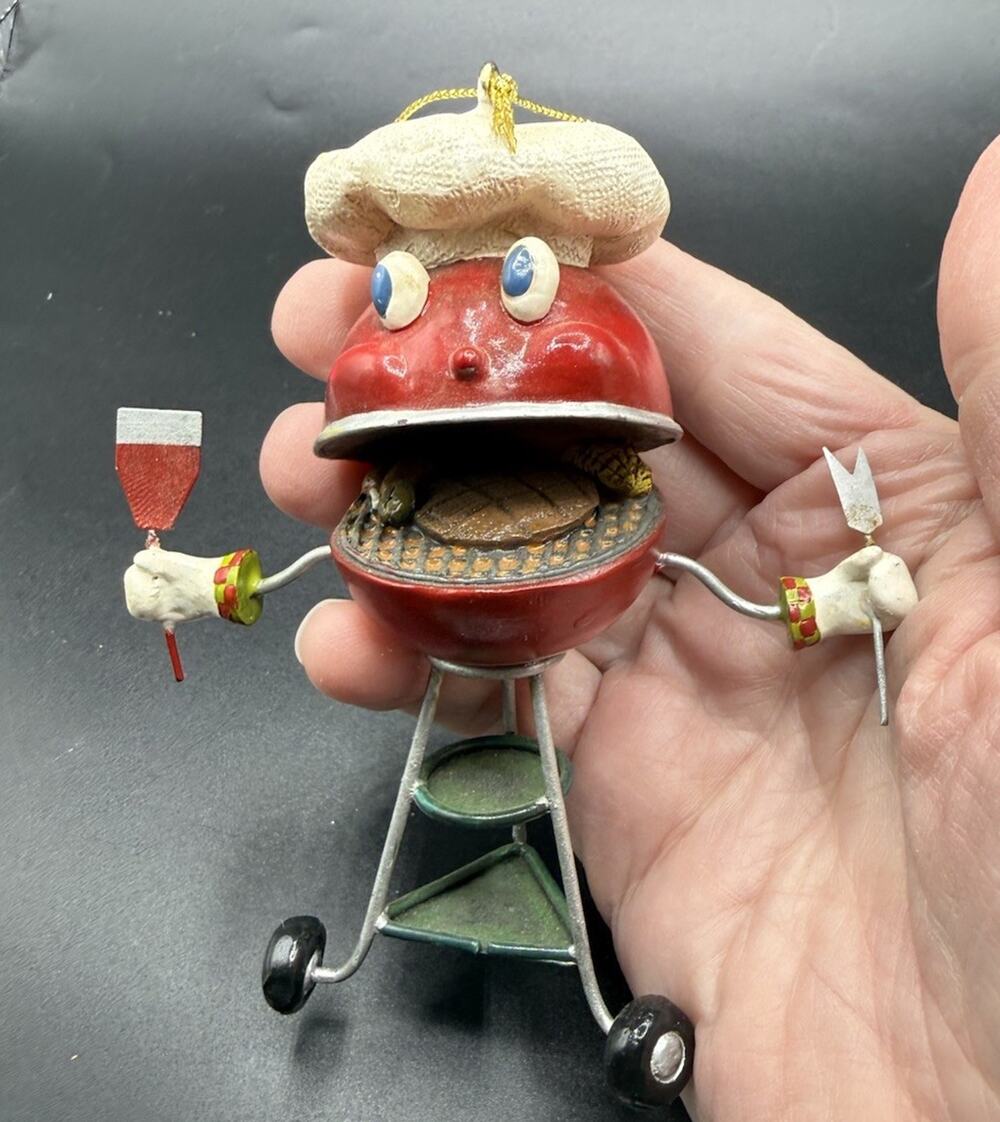 Adorable Grill Master Christmas Tree Ornament Smiling BBQ Grill Chef -LO20